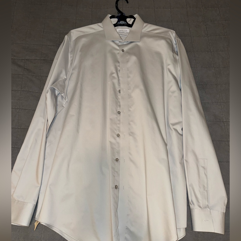 4 Pack of Men’s Calvin Klein Dress Shirts